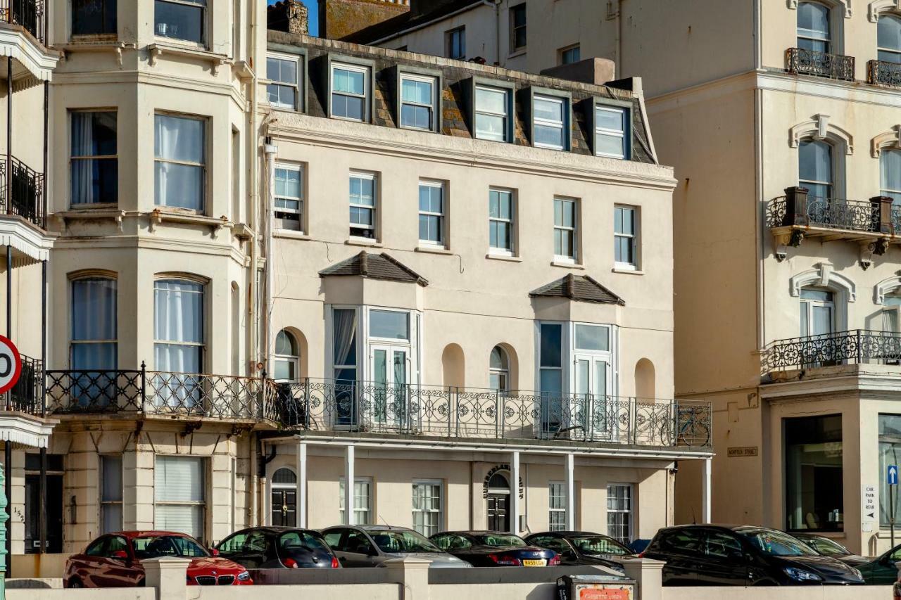 Beaches Brighton - Luxury Seafront Accommodation الغرفة الصورة